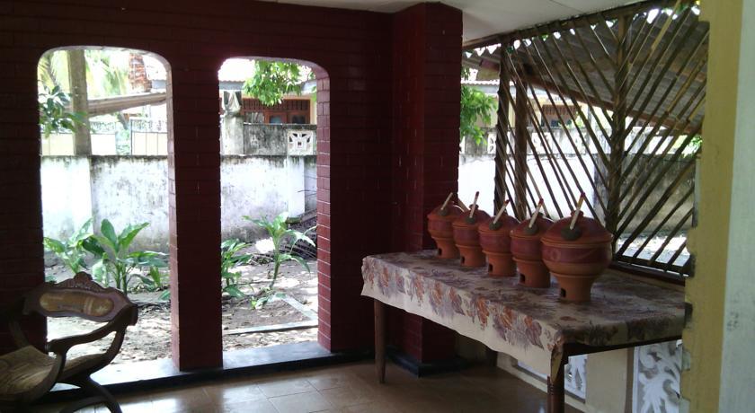 Yoho Mango House Negombo Quarto foto