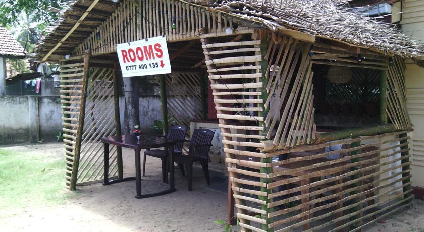 Yoho Mango House Negombo Quarto foto